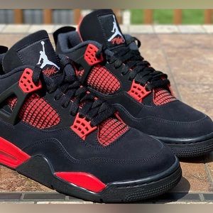 Jordan 4 size 9